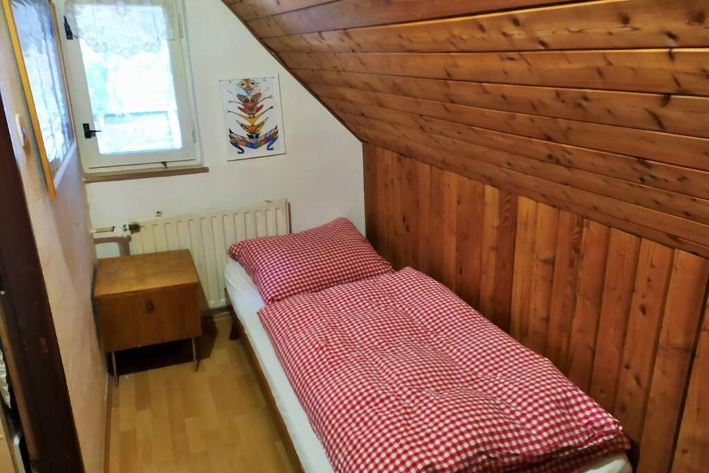 Chata Na Poskle U Lesa S Vyhledem Hutisko Luaran gambar